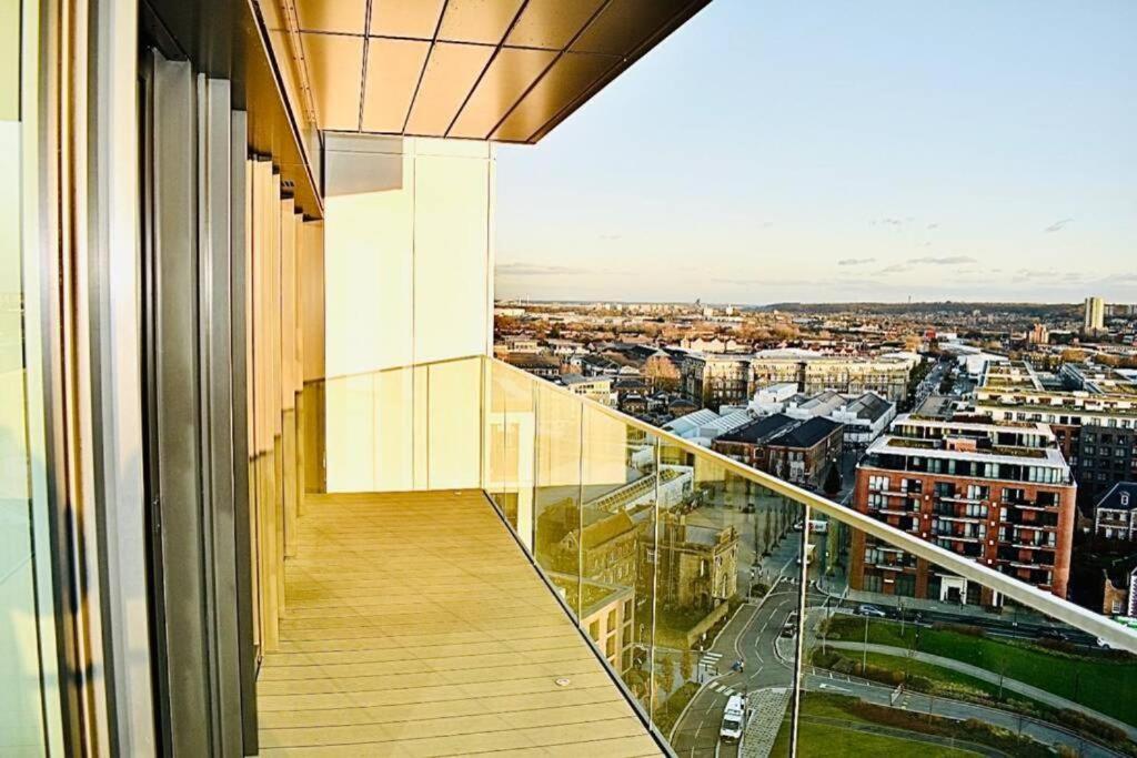 Luxury River Side Penthouse Londra Esterno foto